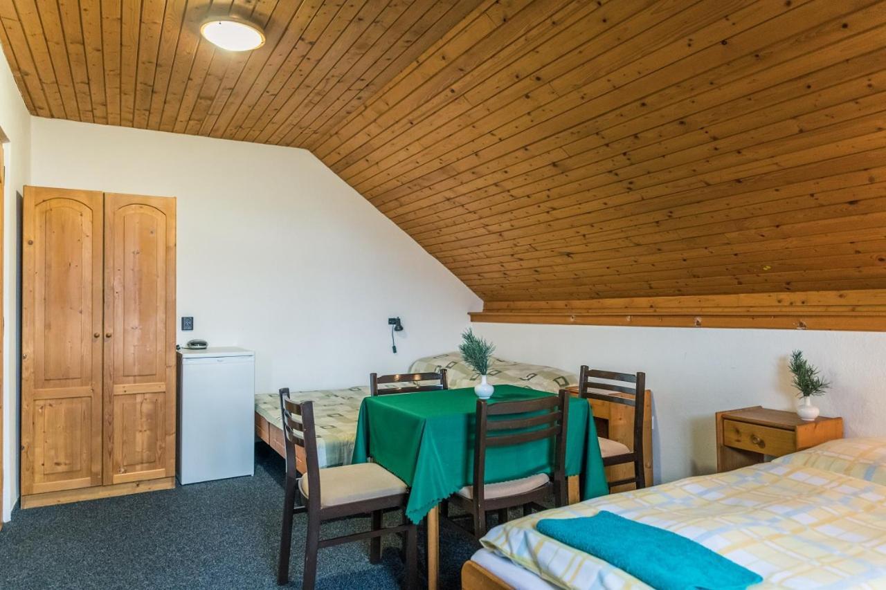 Penzion Familia Antol Liptovský Mikuláš Exteriér fotografie